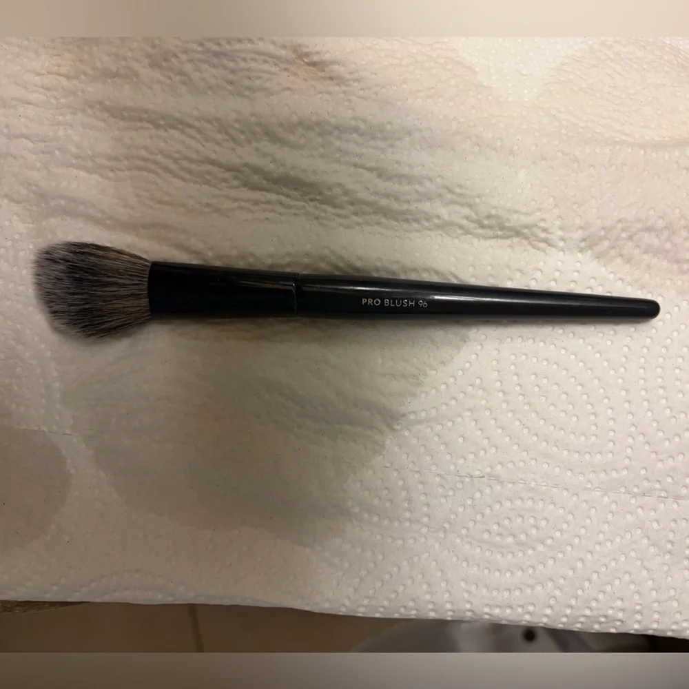 Sephora Black Pro Blush Makeup 96 Brush - Picture 2 of 2